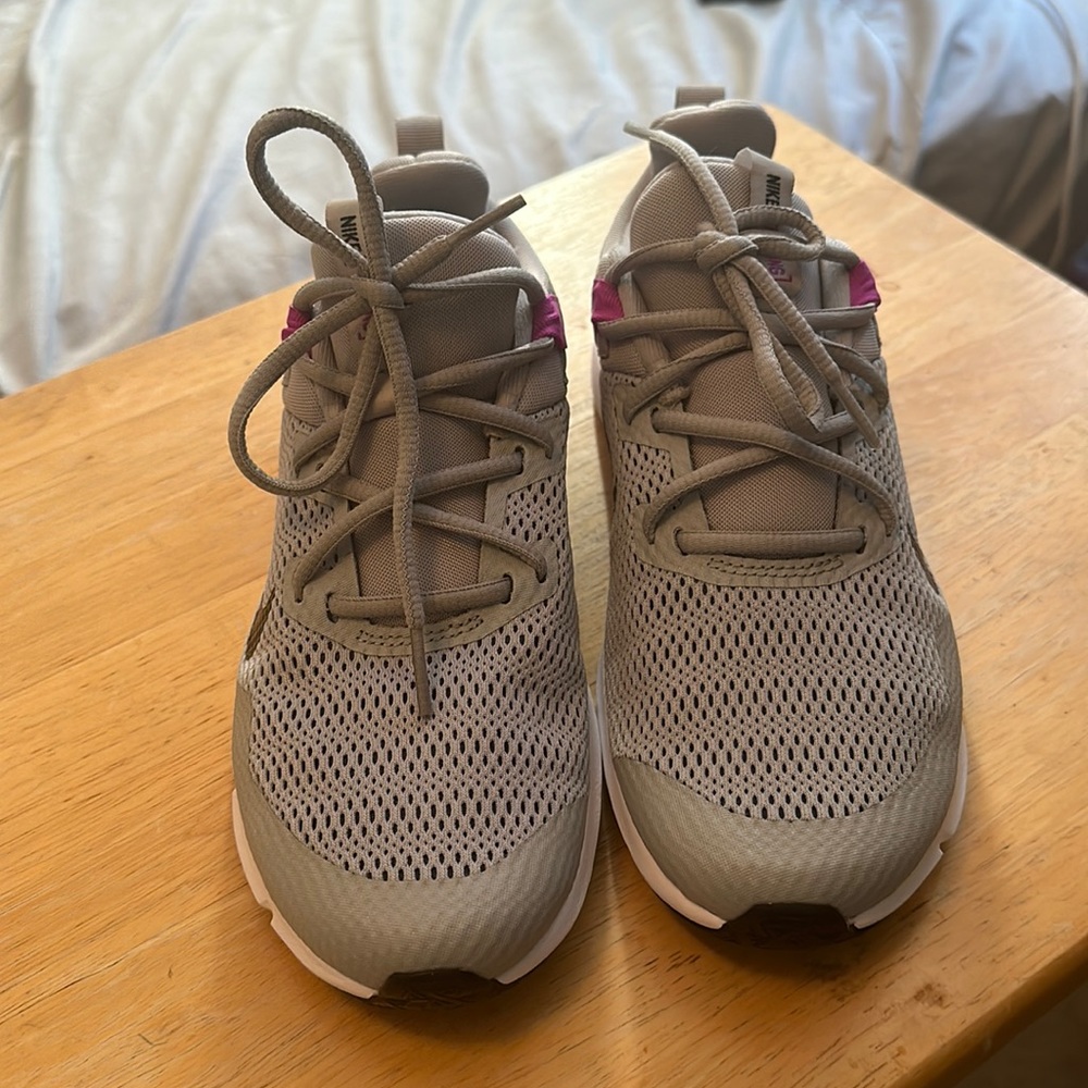 Nike shoes training size 7 (Women)